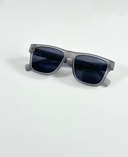 BURBERRY SUNGLASS WITH ORIGINAL BRANDED BOX