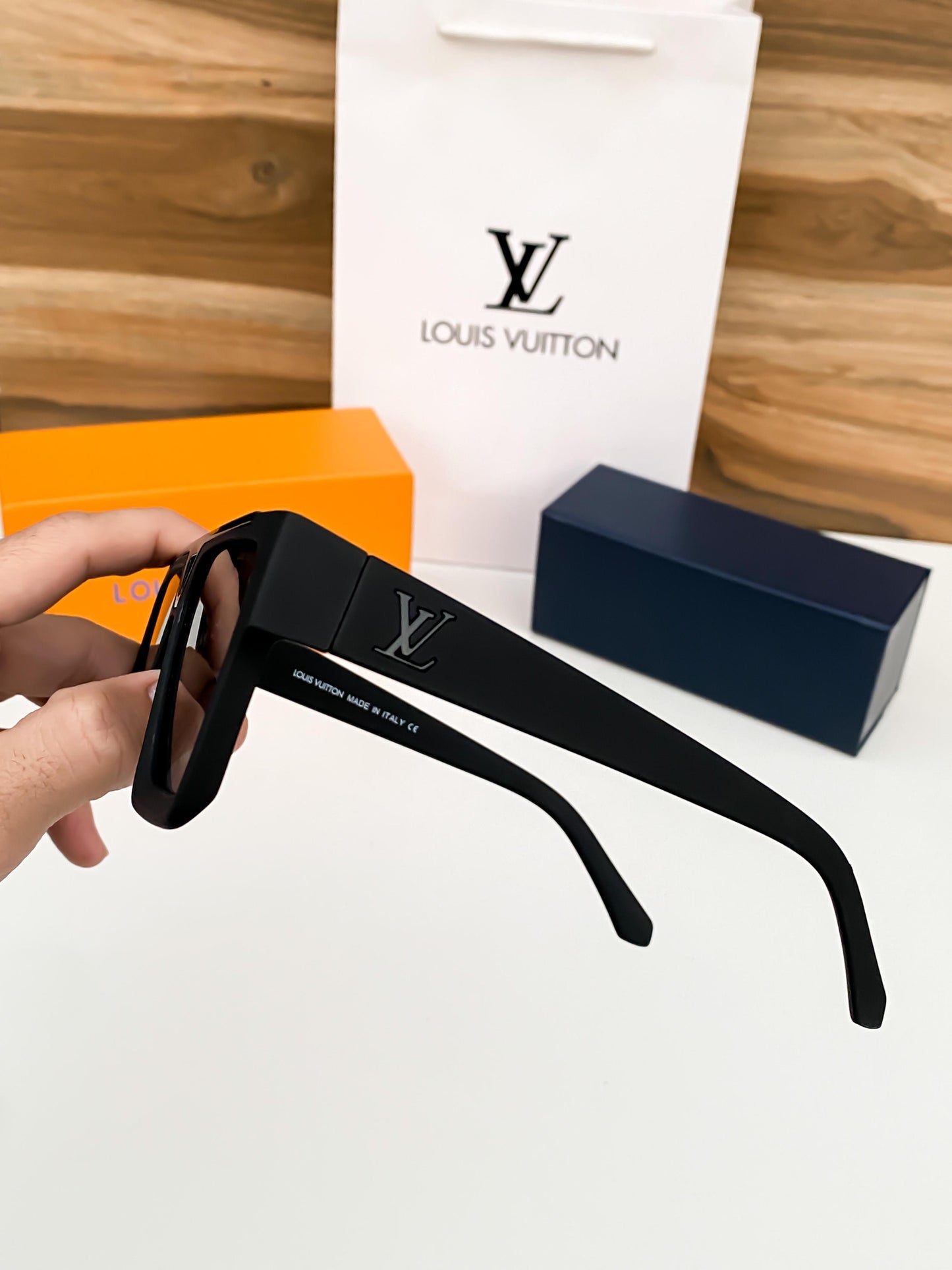LV SUNGLASS