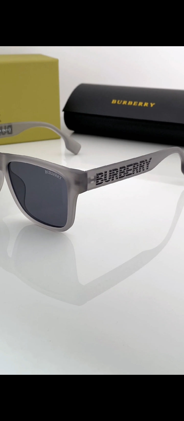 BURBERRY SUNGLASS