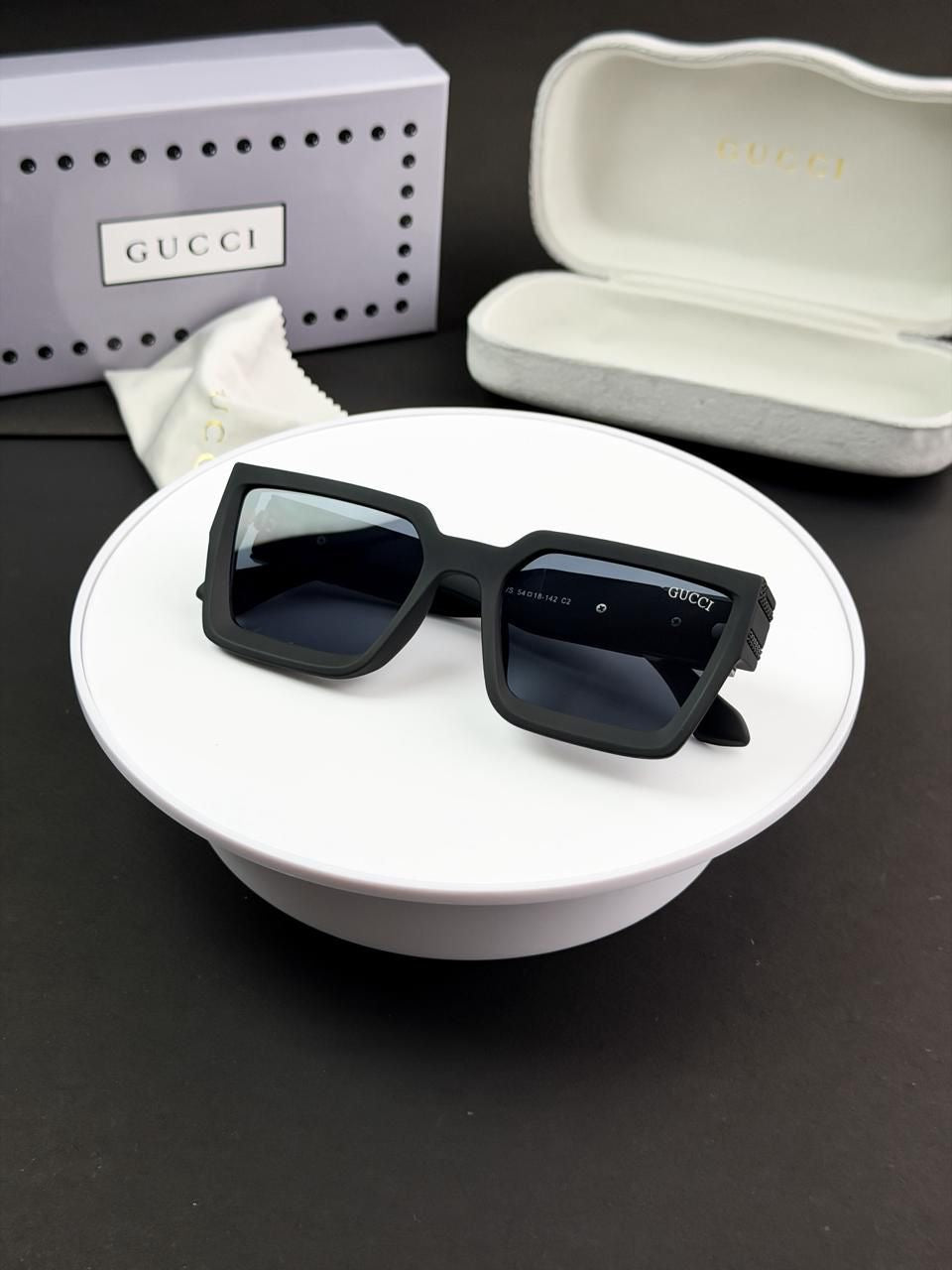 GUCCI SUNGLASS