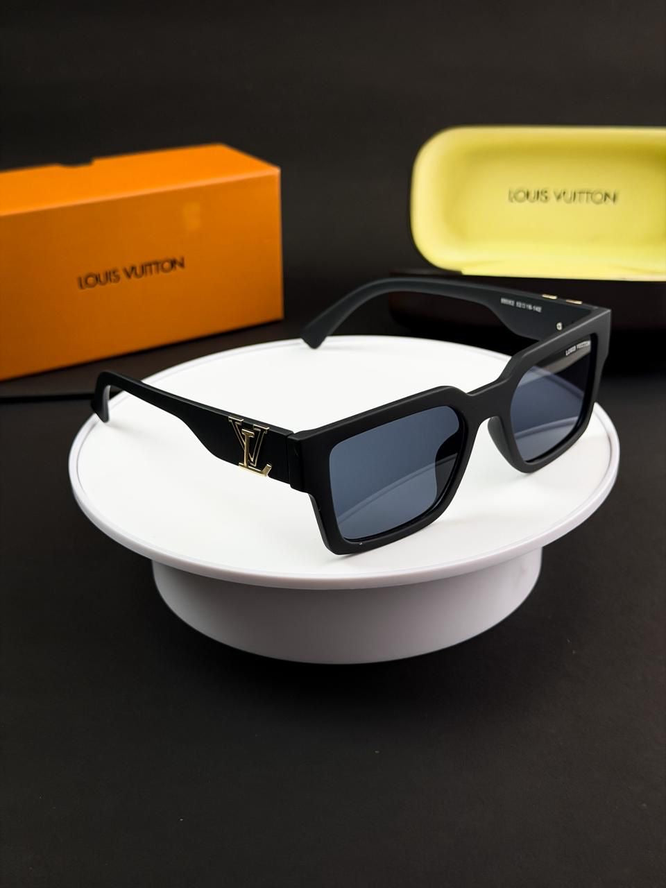 LOUIS VUITTON SUNGLASS