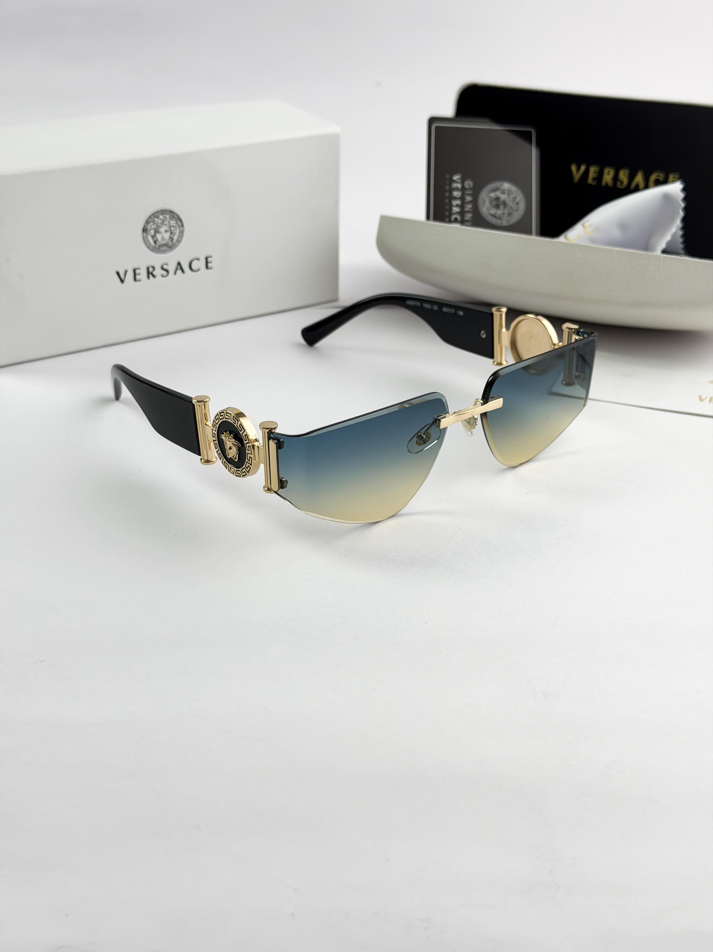 VERSACE SUNGLASS