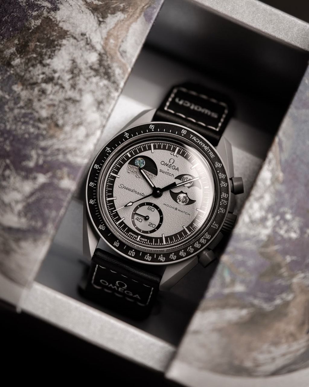 Omega Swatch Mission to Moon 🖤