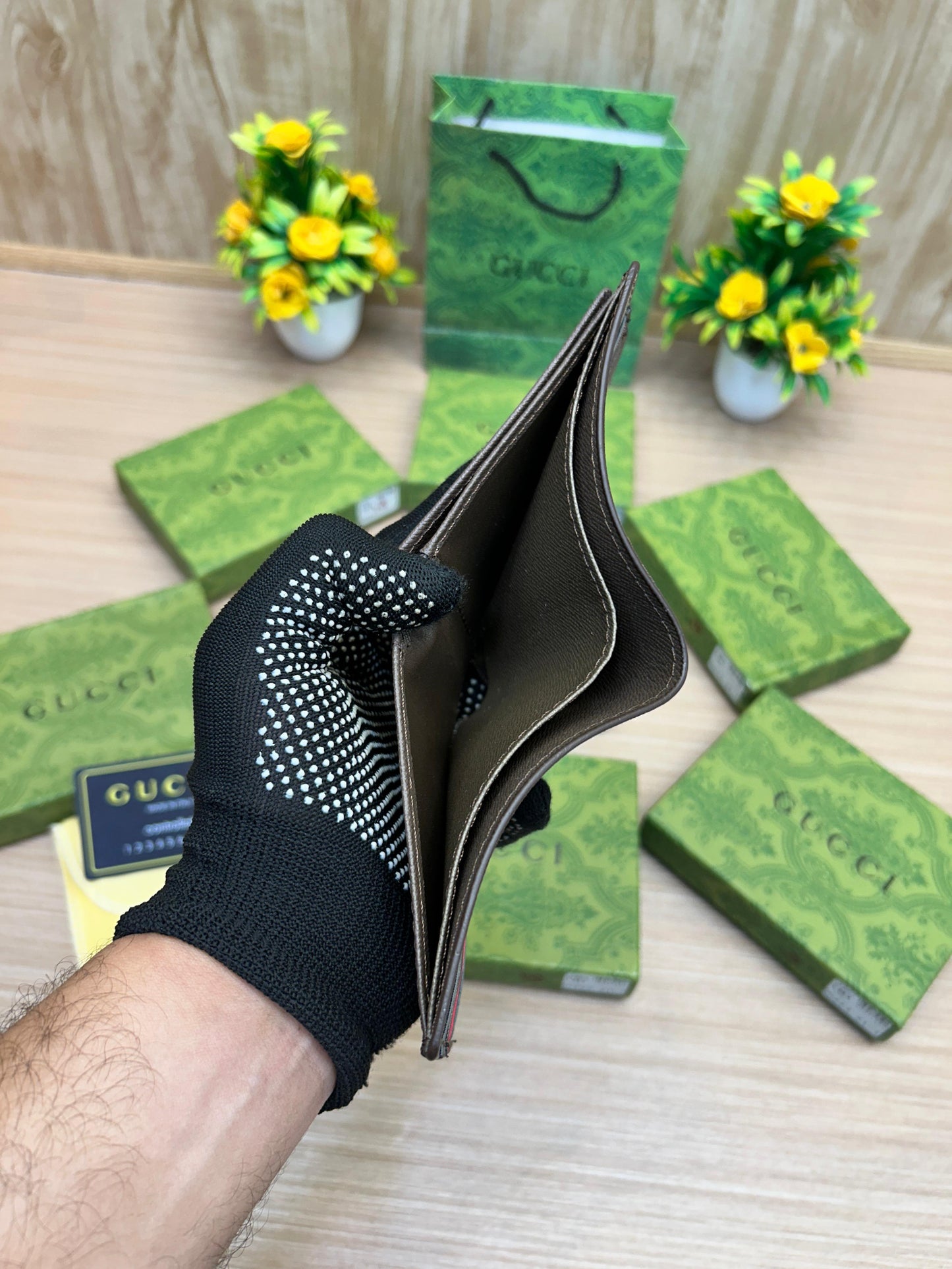 GUCCI WALLET FOR MEN