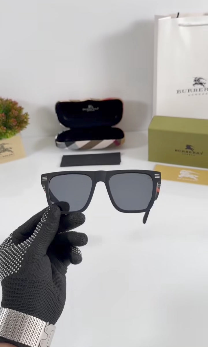 BURBERRY SUNGLASS