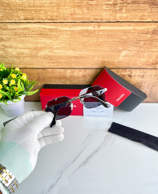 PRADA SUNGLASS
