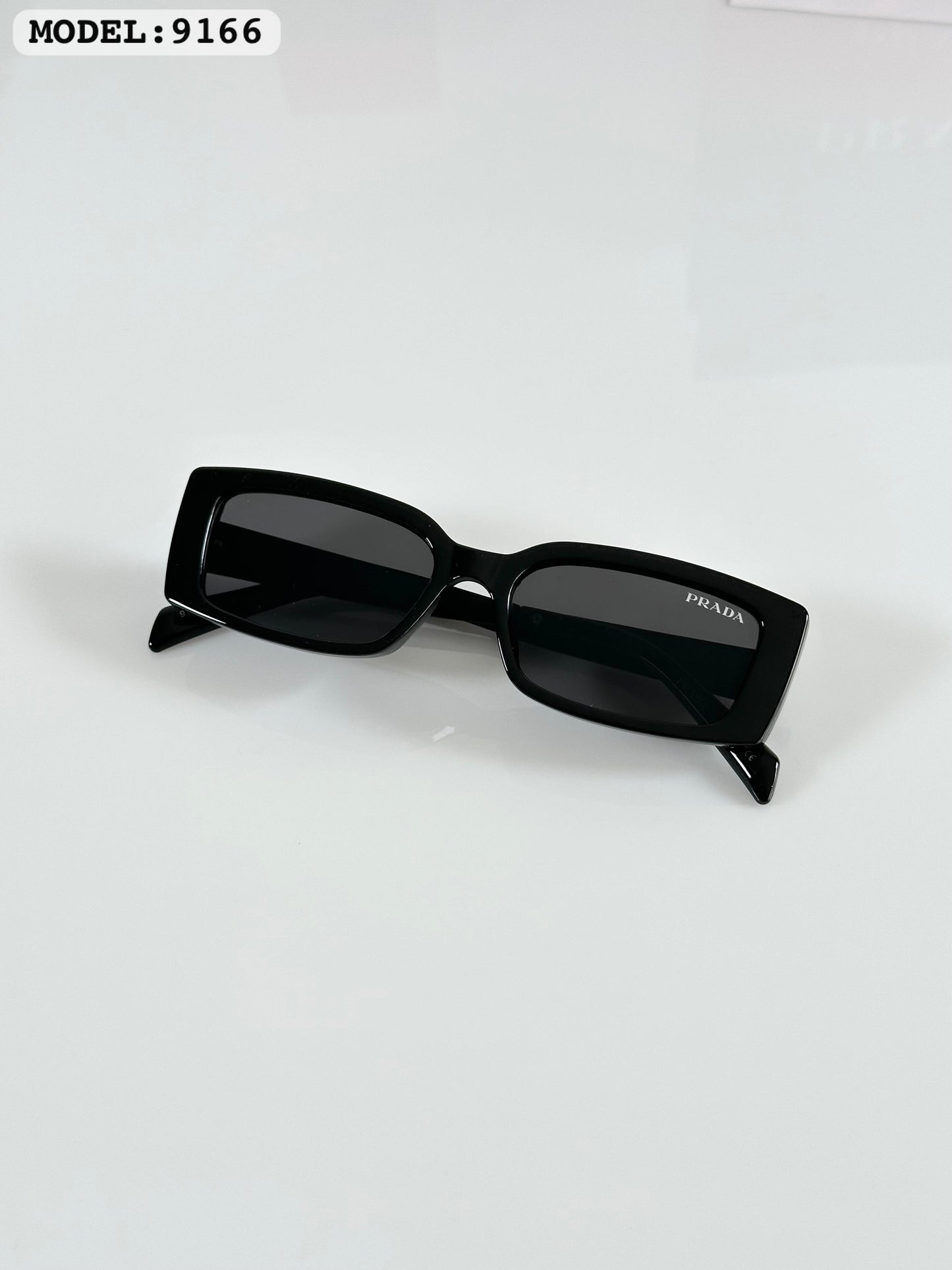 PRADA WOMEN SUNGLASS
