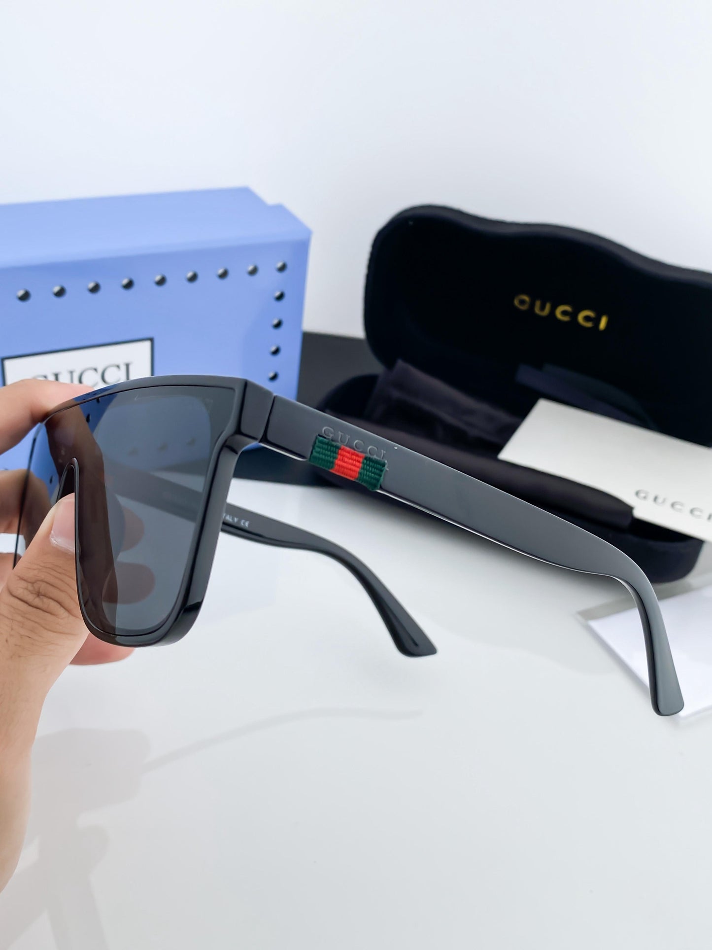 GUCCI SUNGLASS