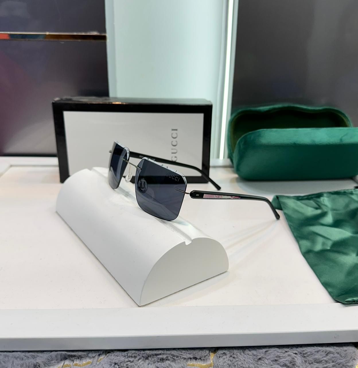 GUCCI SUNGLASS