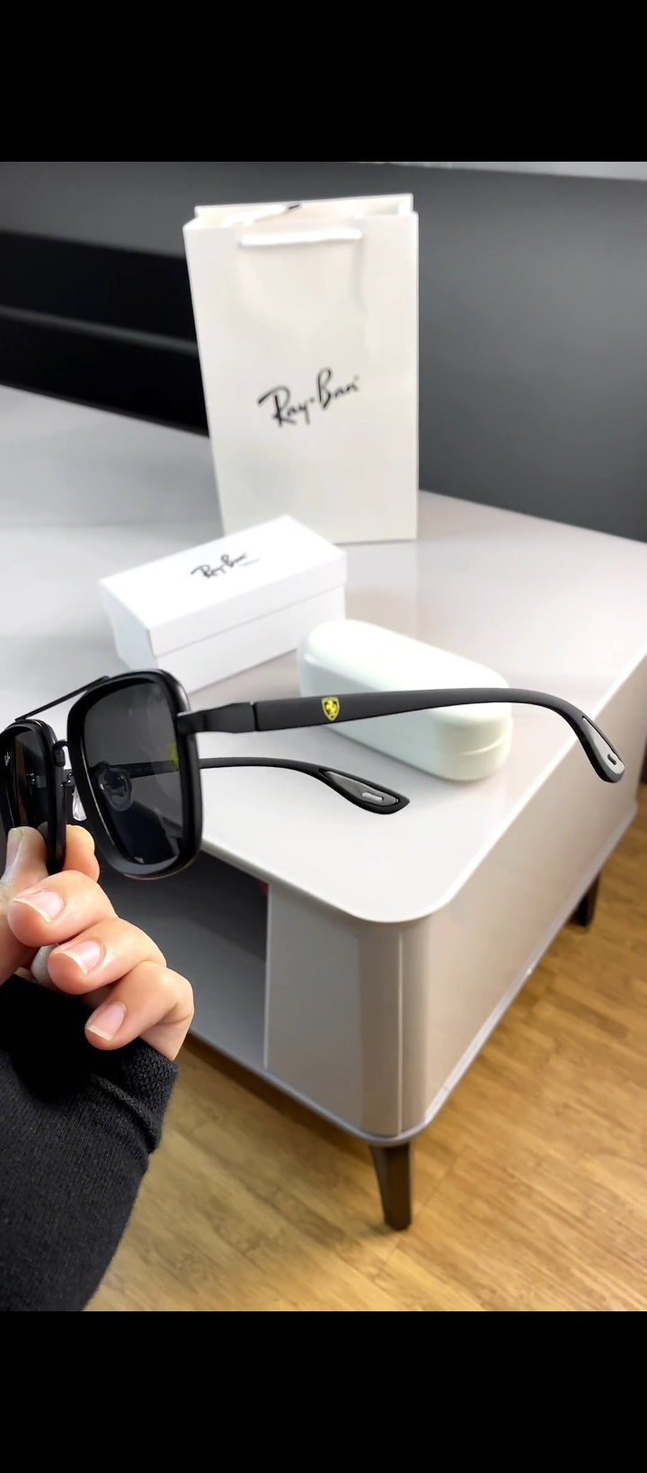 RAY-BAN SUNGLASS with original branded box