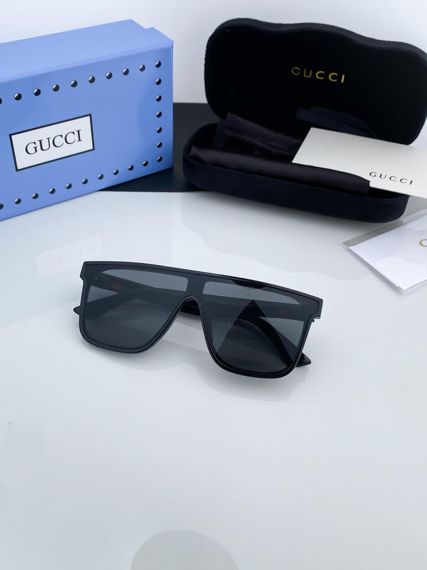GUCCI SUNGLASS
