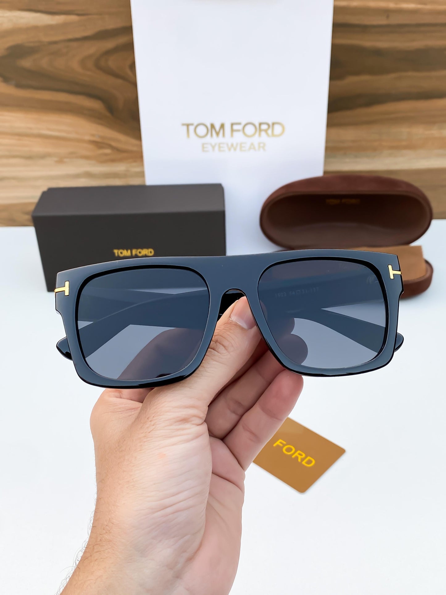 TOM FORD SUNGLASS
