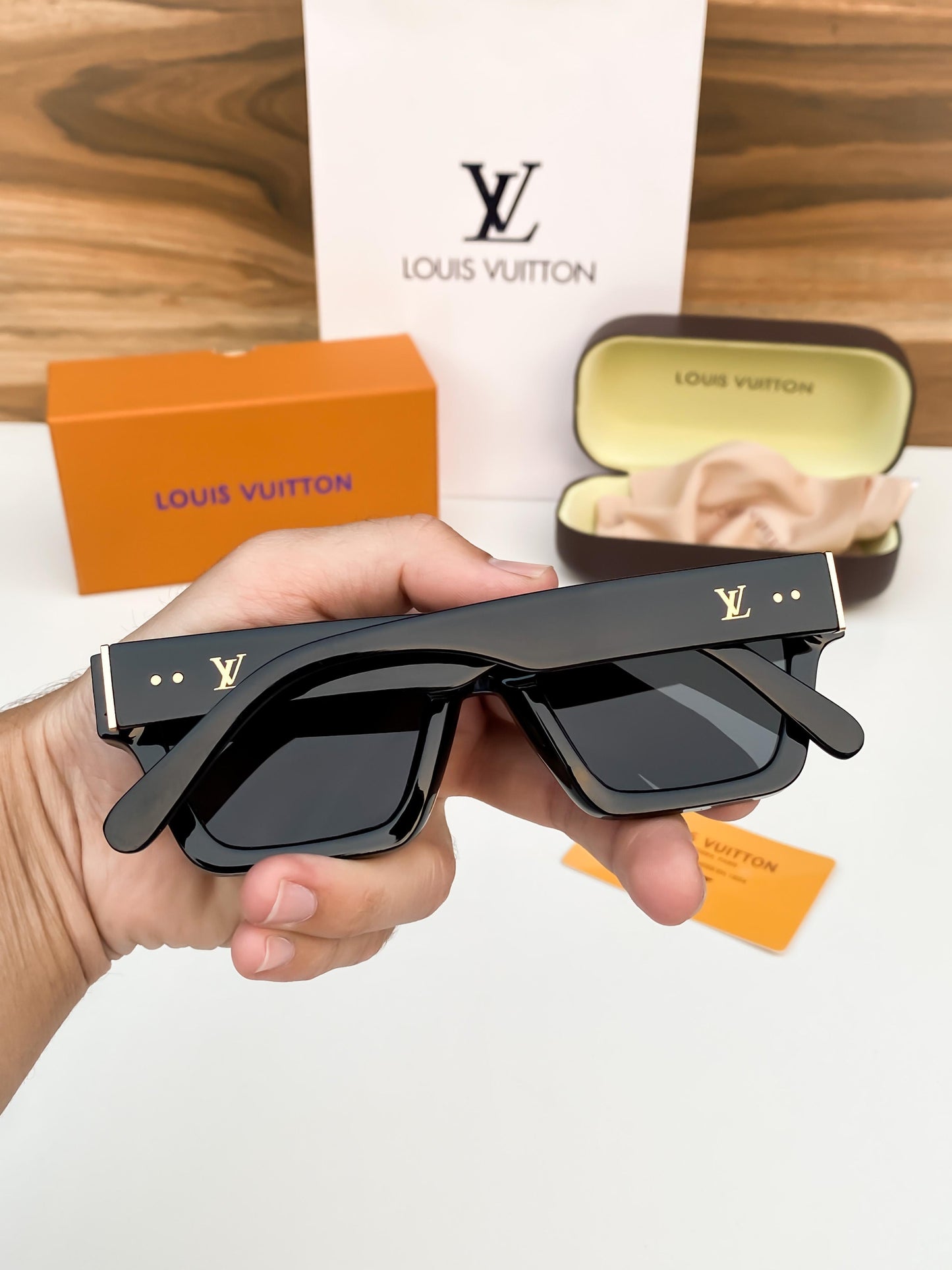 LV SUNGLASS