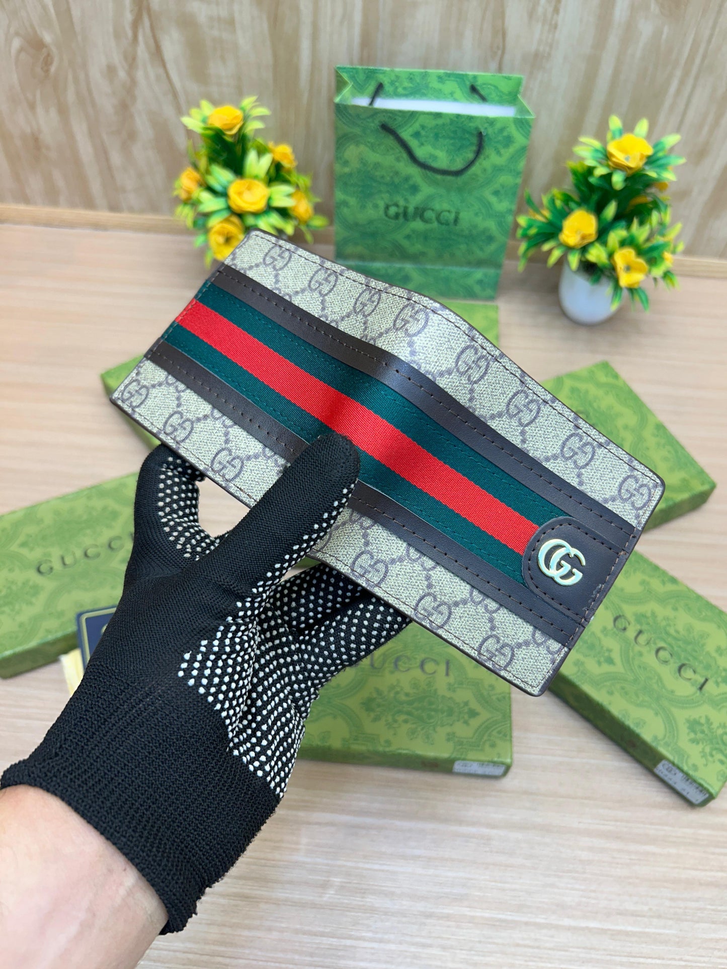 GUCCI WALLET FOR MEN