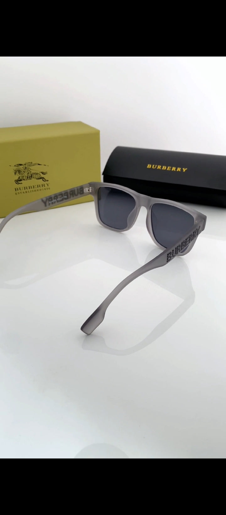 BURBERRY SUNGLASS
