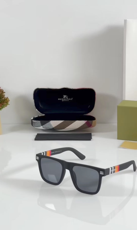 BURBERRY SUNGLASS