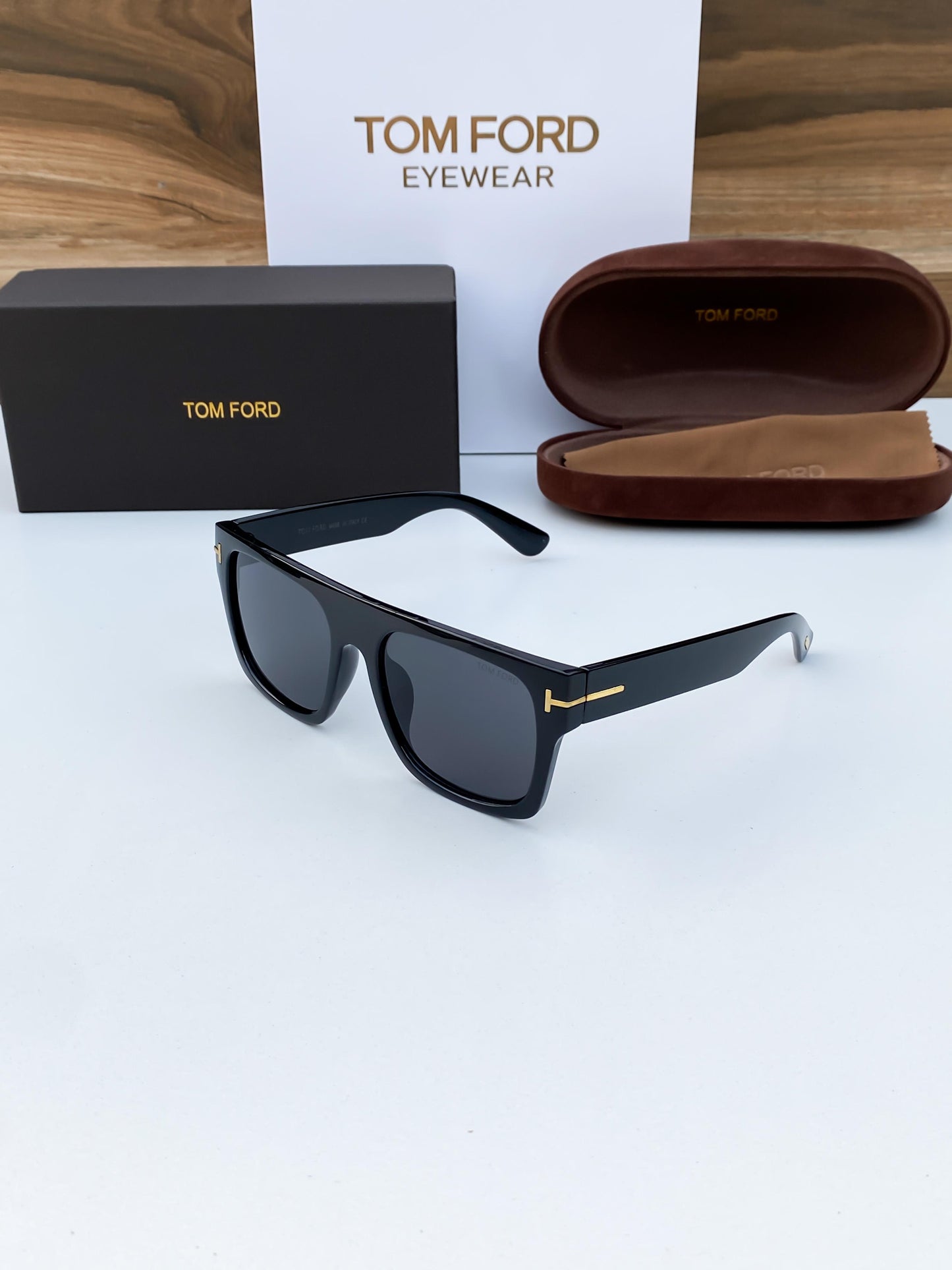 TOM FORD SUNGLASS